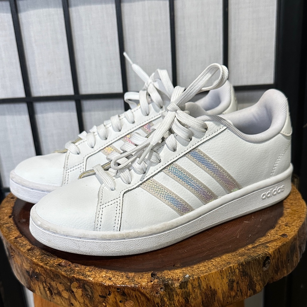 Adidas Womens Grand Court 2.0 Metallic Cloudform Sneakers Size 6.5 Like New